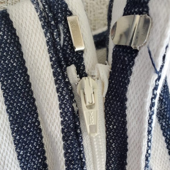 Banana Republic Factory Stripped Shorts - Picture 5 of 6